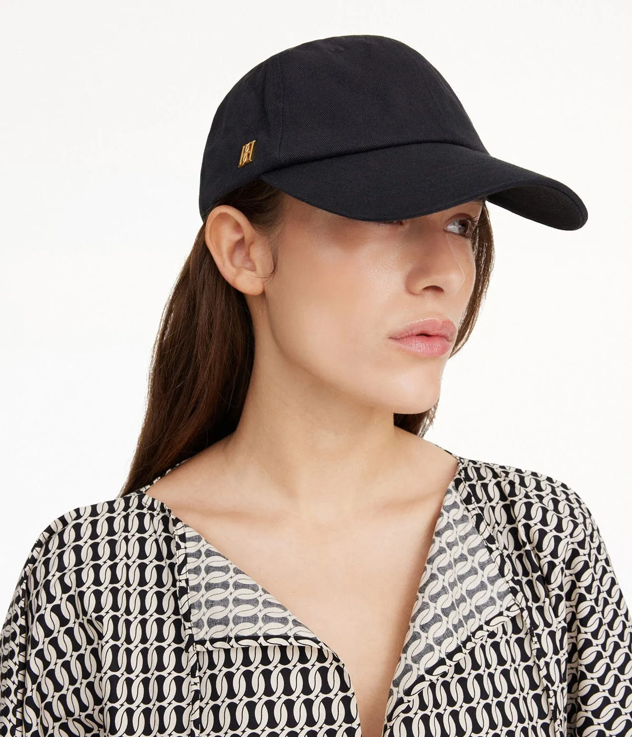 AUBRIELA CAP -BLACK