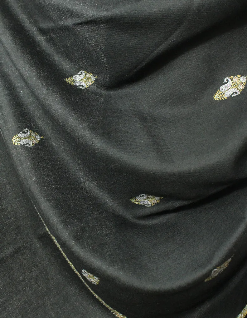 Black Pashmina Shawl With Sozni Borders 5747